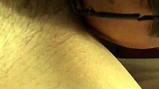 今晚谁来舔这日本小穴