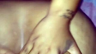 want to see this big ass getting worshipped?