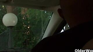 Mature MILF Screams as Big Black Cock Fucks Her!