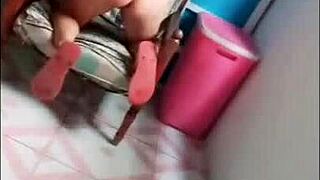 follando a la chavita adolescente en videos caseros con creampie y hardcore en diferentes escenarios