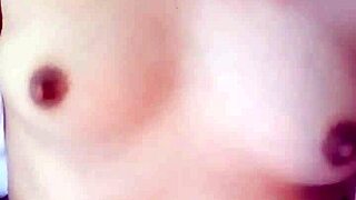 latina brunette lola-bunny masturbating her pussy on olecams webcam