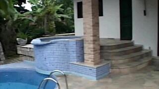 i free'd the pussy for the pool cleanr to suck and cum