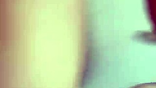 Nguyen Thi Ngoc Duyen's wild bottle play session