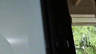 I worship that big cock and get facial