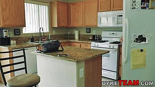 two teen girls tribbing in high definition