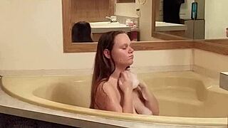 Bathtime Relaxation - Ft Shadebunny!