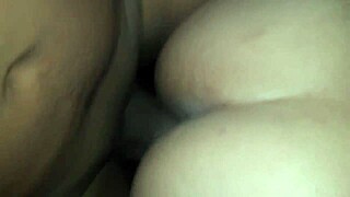 mira lo que paso con esa rica vecina en el cuarto?