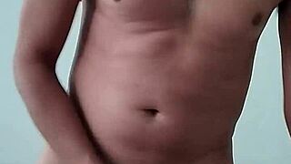 Gay Massage Leads To Masturbation On Bed!