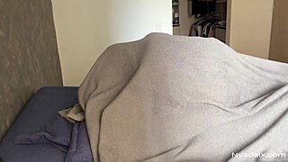 Is This Morning Fuck Under Savannah Too Intense For Amateur Couple?