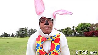 stud dives deep into shemale's tight butthole 😈