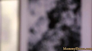 Tattooed stepmom gets oral pleasure from teen girl