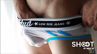 asian hunk shooting his load in gay japanese scene 😏💦