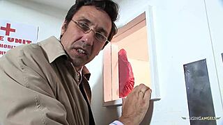 Two horny MILFs give a lucky guy a hardcore blowjob and sideways fuck in the gym