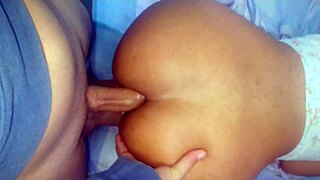 Que divino el culo de mi hijastra, mucho mejor que el de su madre y más perra y sumisa