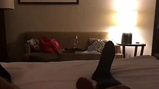 asian whore gives amazing blowjob and handjob in amateur video! 😘