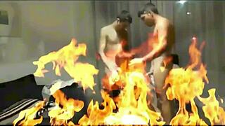 La vecina paga para filmarla chupando al hijastro y cogida con amigo hasta llenarle el culo de leche capitulo 85