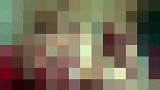 Blonde Bodybuilder Slaps Pathetic Balls