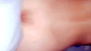 novia de mi amigo viene a casa para una visita