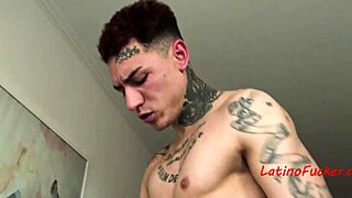 Latin gay twinks participate in a pay-for-gay scenario