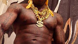 bbc worshipper hallelujah johnson jerks off huge black cock in the hood