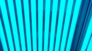 Kevin V Plays With Dildo In Public Tanning Bed