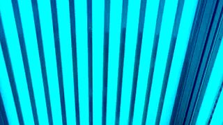 Kevin V Plays With Dildo In Public Tanning Bed