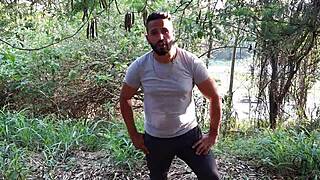 Spectacular Japanese woman debuts full scene on red channel