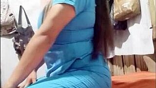 Latina big ass woman starts in homemade porn with tight vagina