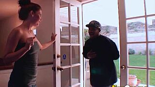 Huge Monster Cock Barely Fits Brunette Milf Pussy For Facial