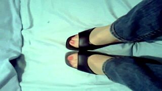 Intimate Webcam Anal With Italian Milf?