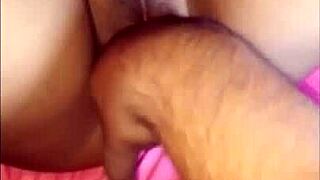 Nueva recopilación de videos sexys de mi hermanastra susy. ¿Ella consiente mucho a sus subs?