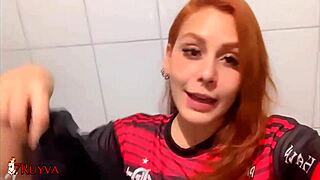 Novinha Flamenguista Rolling Hips While Getting Pounded in Amateur Action