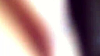 This German amateur brings her to squirting in a homemade HD video 😍