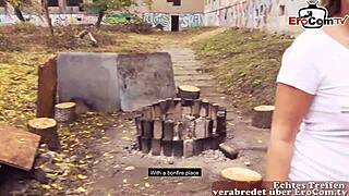 vollbusige tätowierte deutsche frau online abgeschleppt für outdoor sex