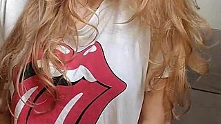 I am Sophi Delyon in a special for the blog