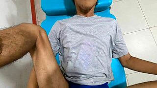 young amazon opens legs for anal penetration 😏