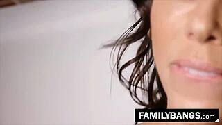 Familybangs Com ⭐ Nymphomaniac Milf Fucks Teen Daughter