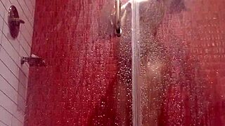 Freaky Latina Wife Shows Big Ass for Homemade Creampie