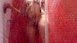 Freaky Latina Wife Shows Big Ass for Homemade Creampie