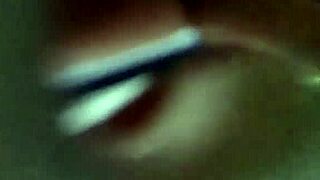 I was SPYING in the WC and saw some interesting things