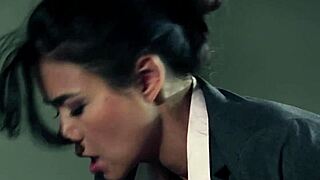 Lesbian Secretary Boldly Pussylicks Young 18+ Beauty