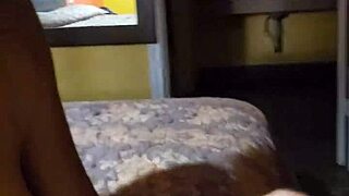 业余拉丁人妻巨乳深喉自拍性爱