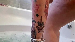 Real milf getting steamy in the bath