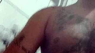 the curvy pornstar comes to hit the dick in your face