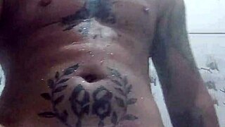 the curvy pornstar comes to hit the dick in your face