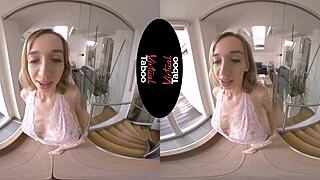 金发虚拟禁忌命令你为她射精