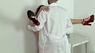 she tried to pass the job exam by letting him worship her asshole