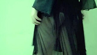 美人人妖穿内衣舔真人鸡巴猛操