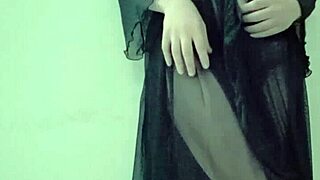 美人人妖穿内衣舔真人鸡巴猛操