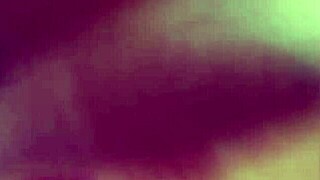 Mature Colombian friend chats on WhatsApp